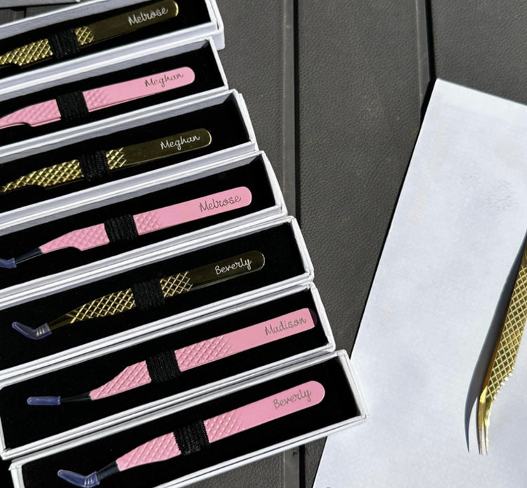 Tweezers for eyelash extensions