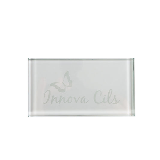 Plaque de verre pour cils en boitier